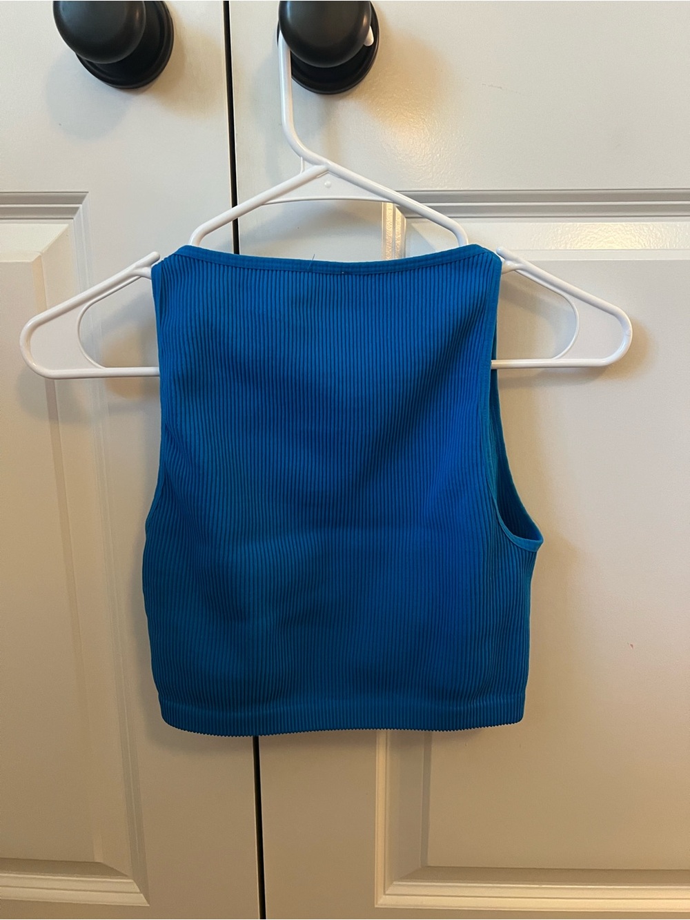 Blue cropped tank - Picture 4 of 4
